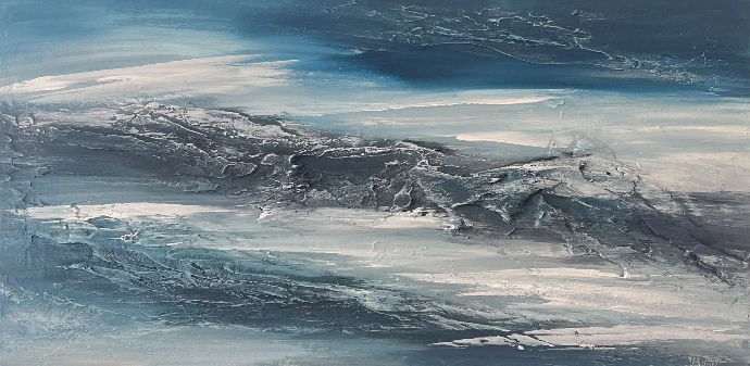 Beyond the Waves — Yelena Bondarenko, linnen 50x100, structuurpasta & acryl (2026). Stilte, mysterie en melancholie in golvende texturen. Beyond the Waves, linnen 50x100, reliëftexturen, golvende vormen, nevelige blauwtinten.